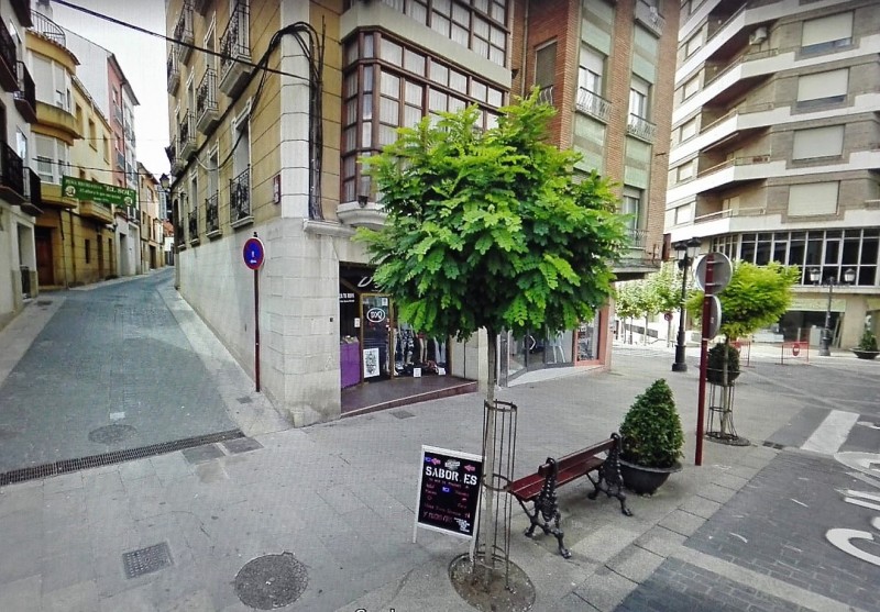 Imagen 0 de Local acondicionado en zona ayuntamiento CALAHORRA