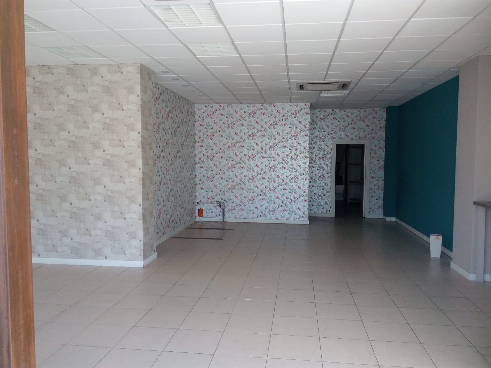 Imagen 1 de Local acondicionado en zona La Estrella en ALQUILER