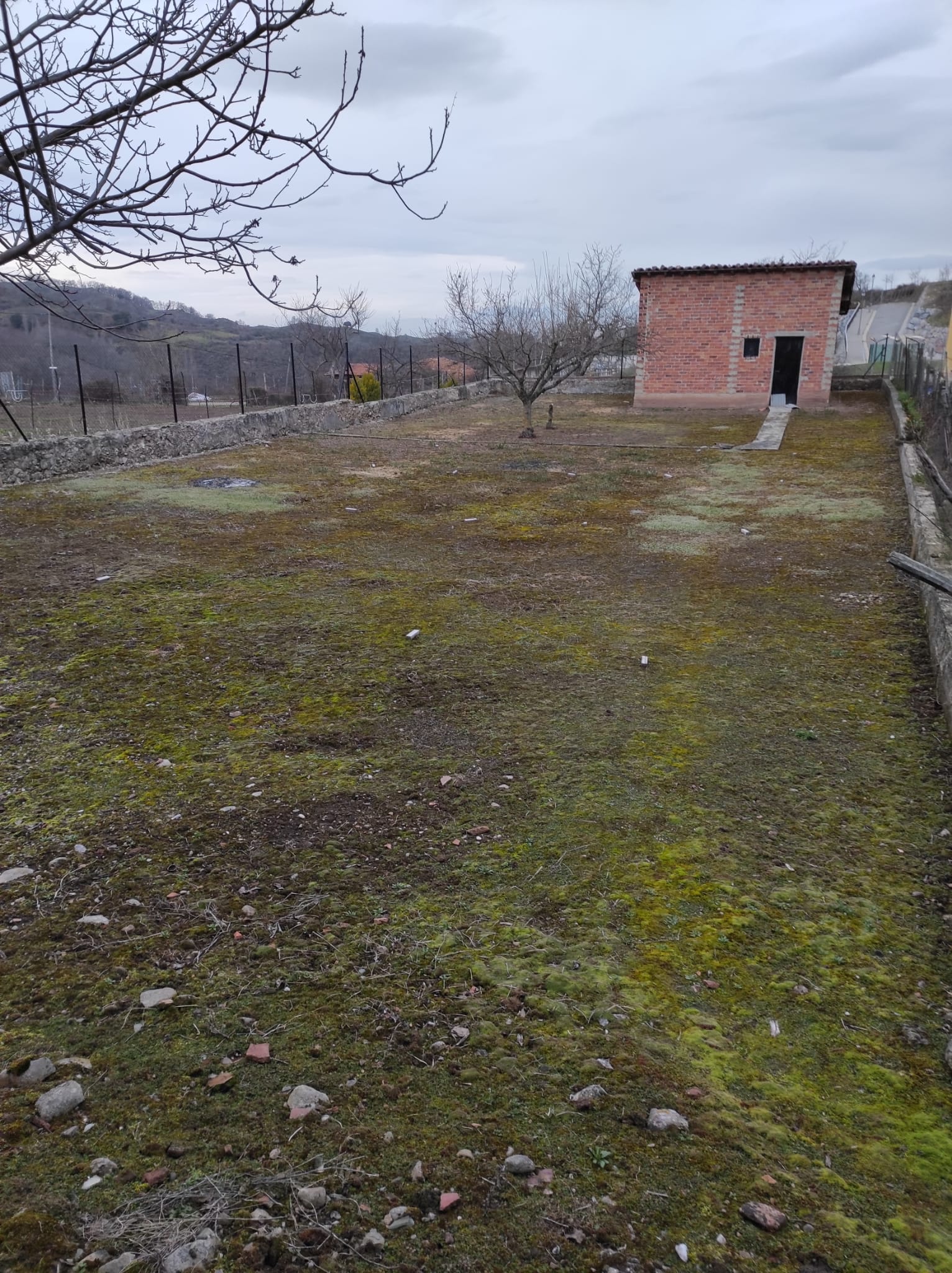 Imagen 2 de  TERRENO Y PAJAR EN VENTA EN CASTROVIEJO