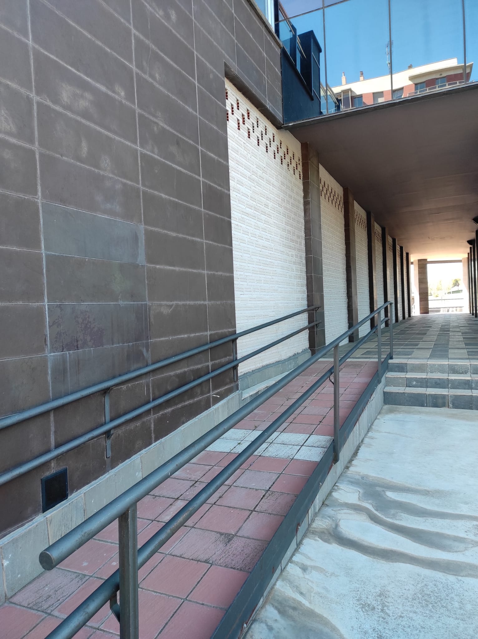 Imagen 3 de LOCAL EN LOS LIRIOS