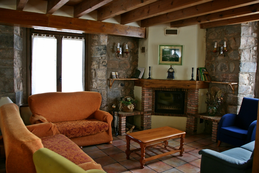 Imagen 1 de CASA RURAL EN VILLOSLADA DE CAMEROS   