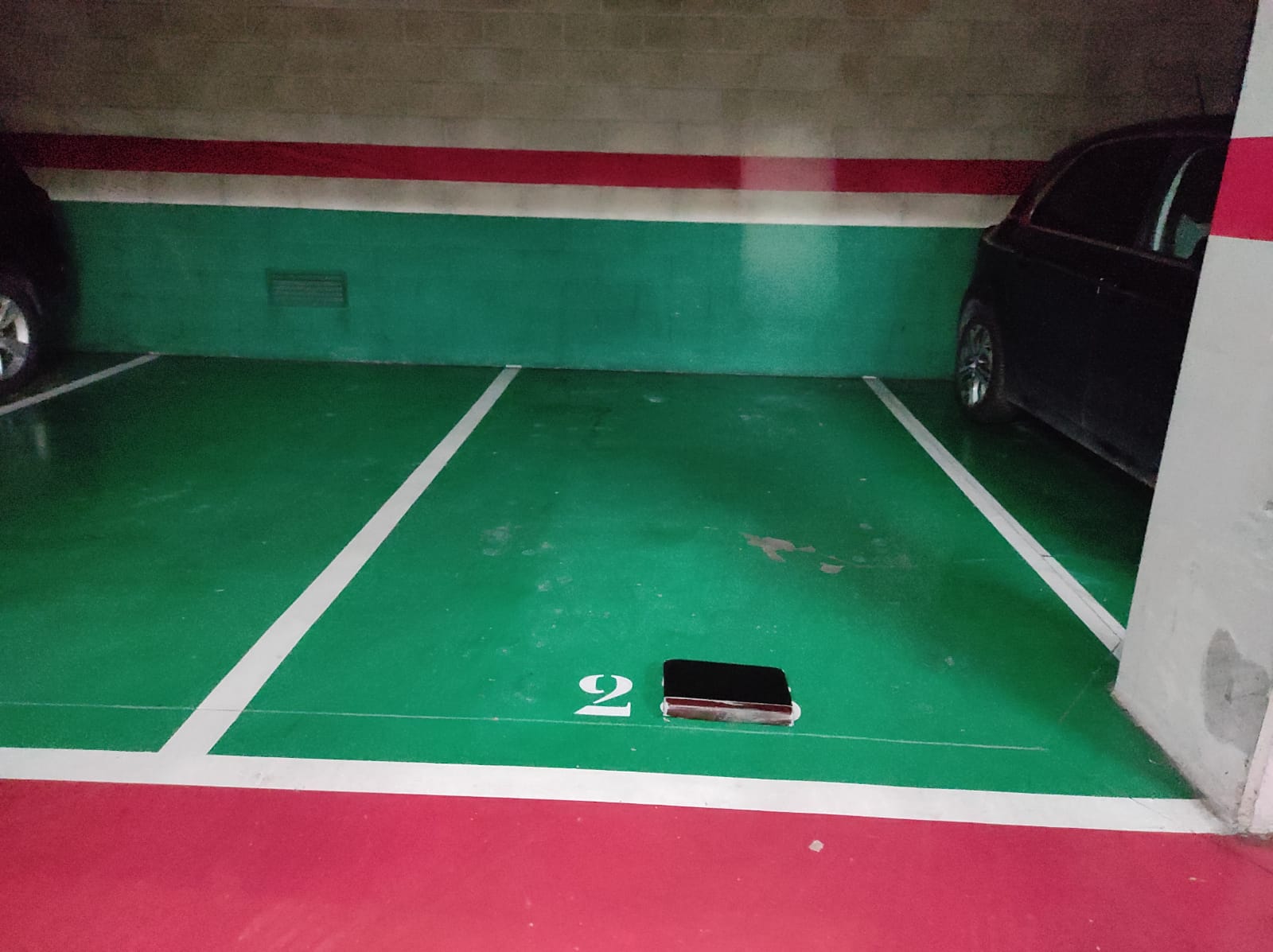 Imagen 0 de PLAZA DE GARAJE EN LOBETE DUQUESA DE LA VICTORIA