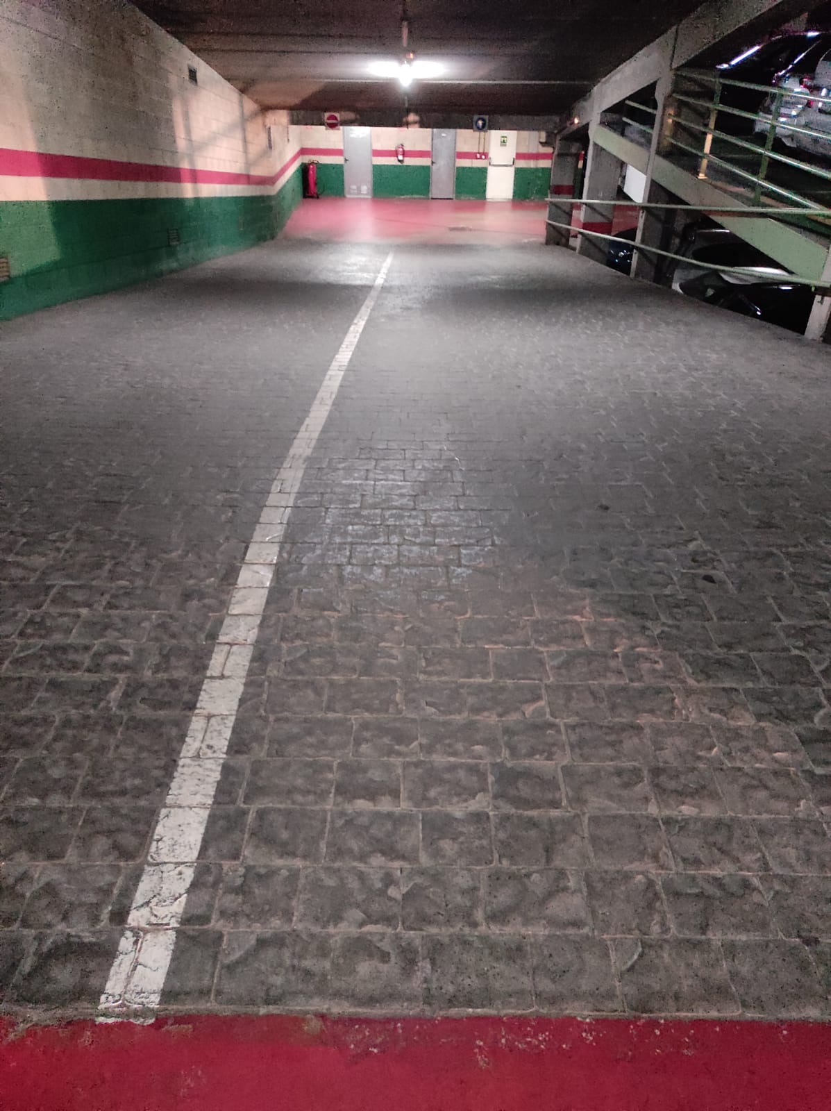 Imagen 3 de PLAZA DE GARAJE EN LOBETE DUQUESA DE LA VICTORIA