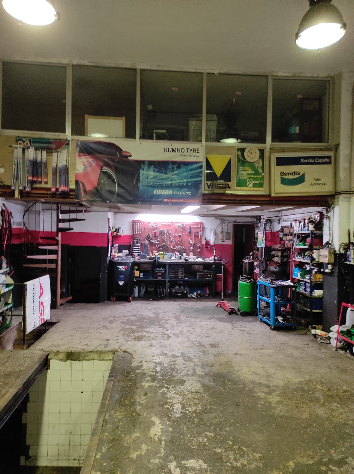 Imagen 0 de TALLER MECANICO EN VENTA O ALQUILER CON OPCION A COMPRA