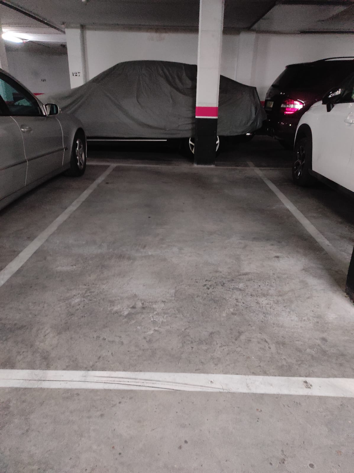 Imagen 0 de SE VENDE PLAZA DE GARAJE EN FERNAN CABALLERO