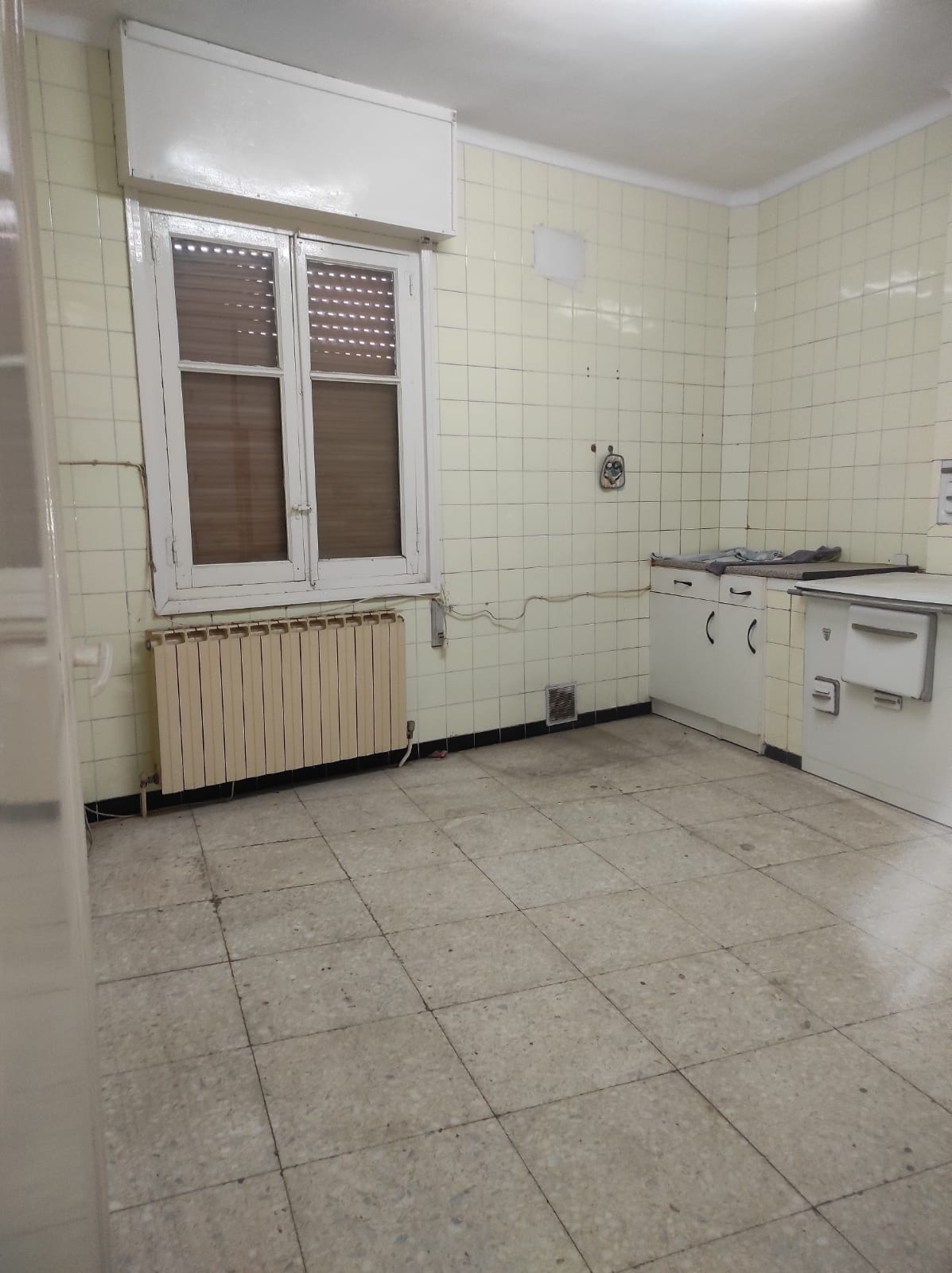 Imagen 1 de CASA URBANA EDIFICIO CON LONJA Y DOS PISOS 