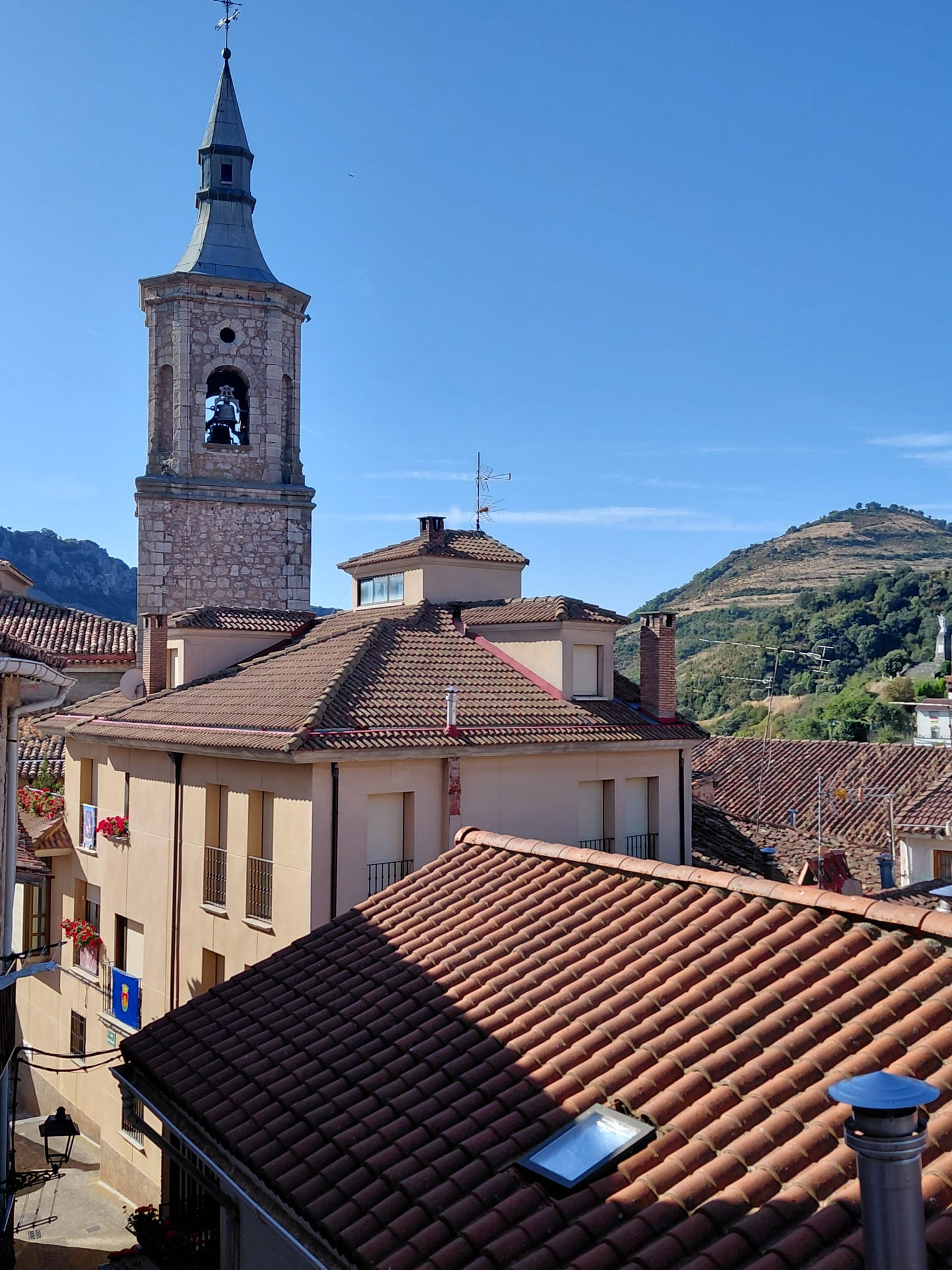 Imagen 0 de APARTAMENTO EN TORRECILLA EN CAMEROS 